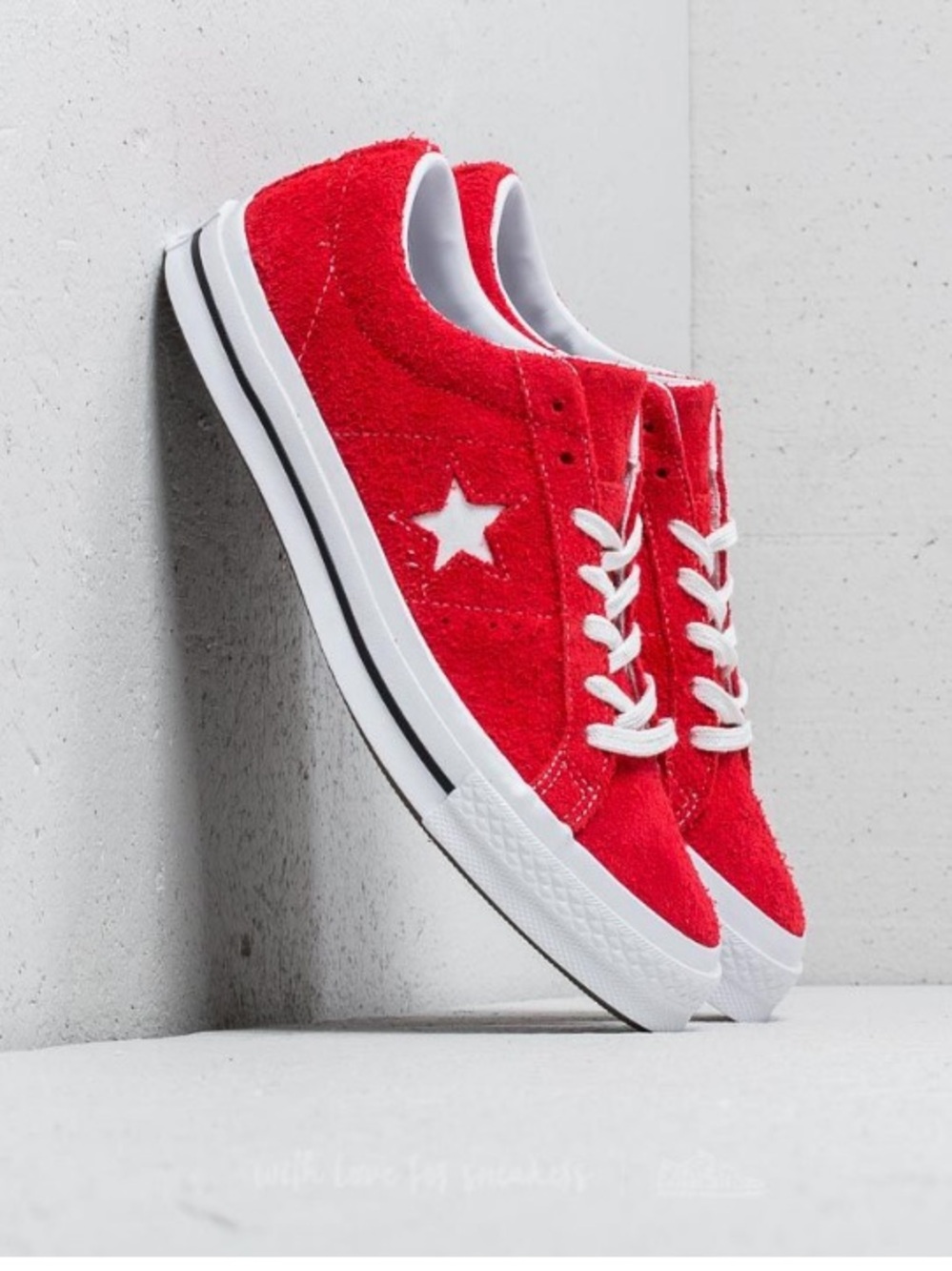 CONVERSE ONE STAR OX  beautiful red color. Size 12